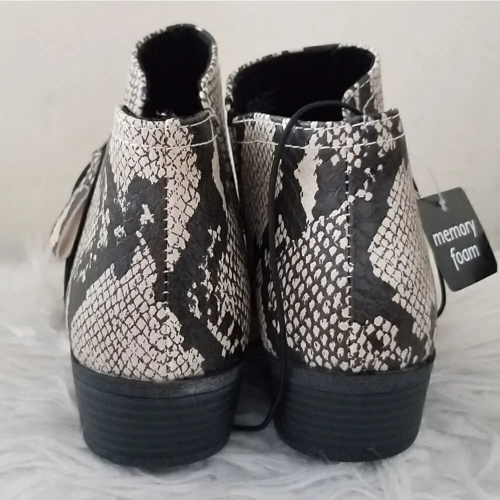Arizona Jean's snake skin pattern ankle boots